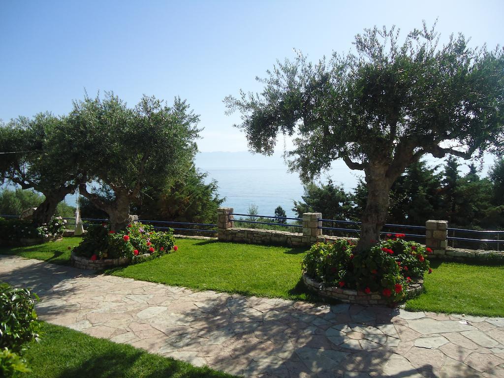 Villa Tasos Koutsoubos Корони Экстерьер фото