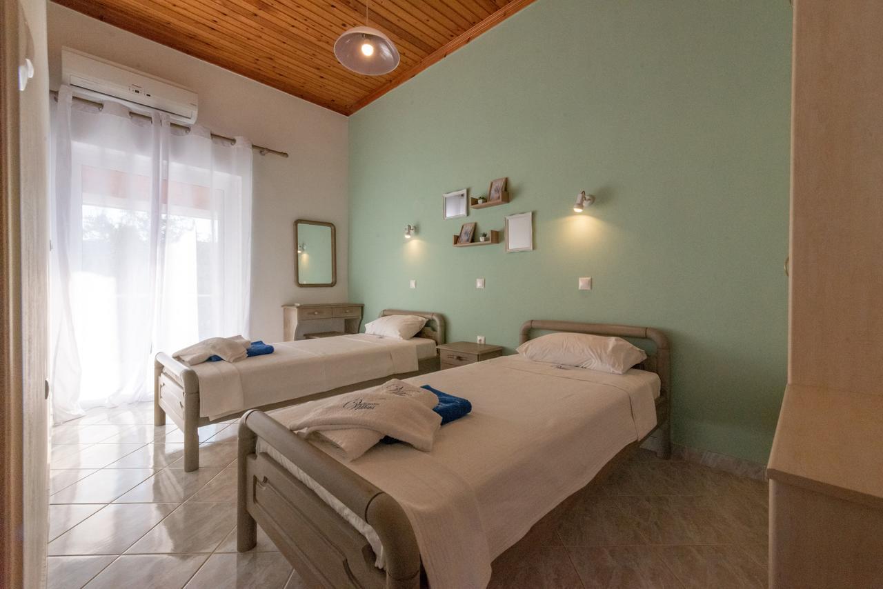 Villa Tasos Koutsoubos Корони Экстерьер фото