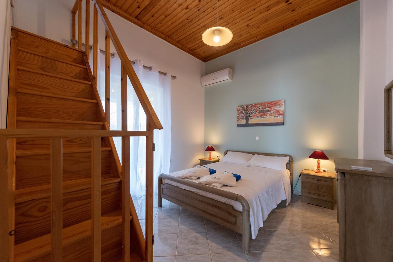 Villa Tasos Koutsoubos Корони Экстерьер фото