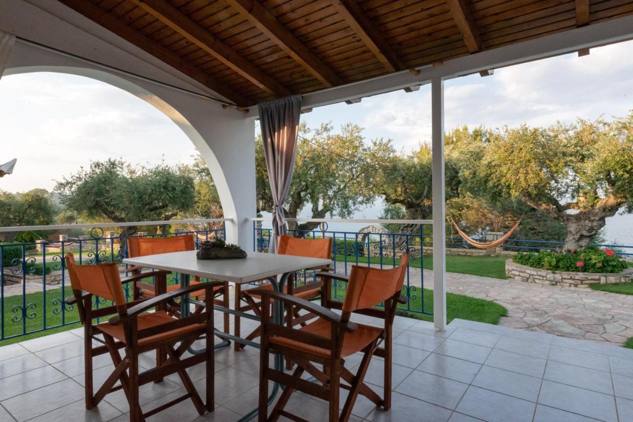 Villa Tasos Koutsoubos Корони Экстерьер фото