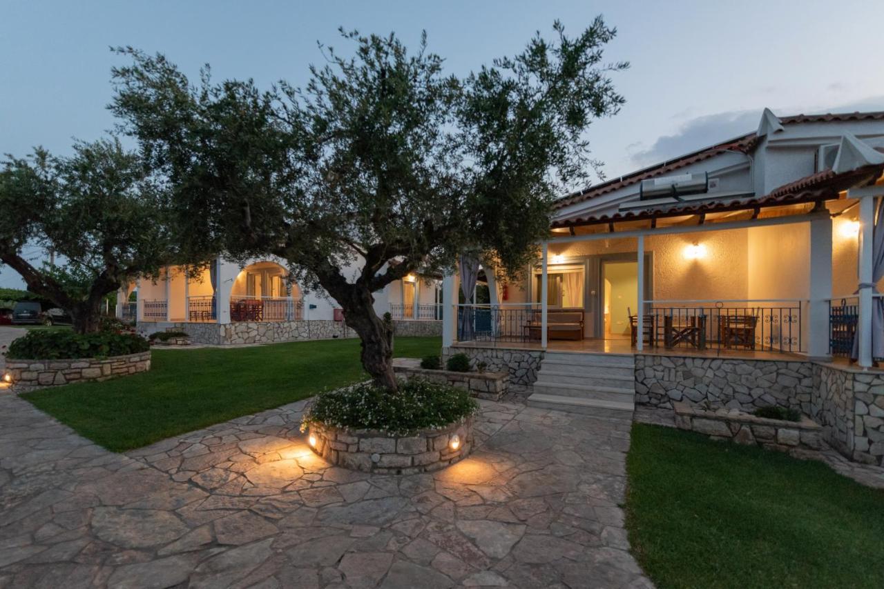 Villa Tasos Koutsoubos Корони Экстерьер фото