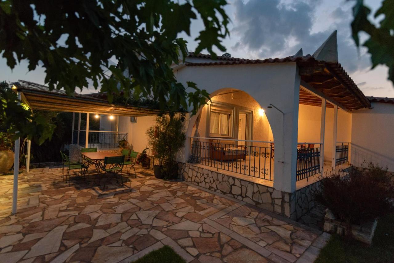 Villa Tasos Koutsoubos Корони Экстерьер фото